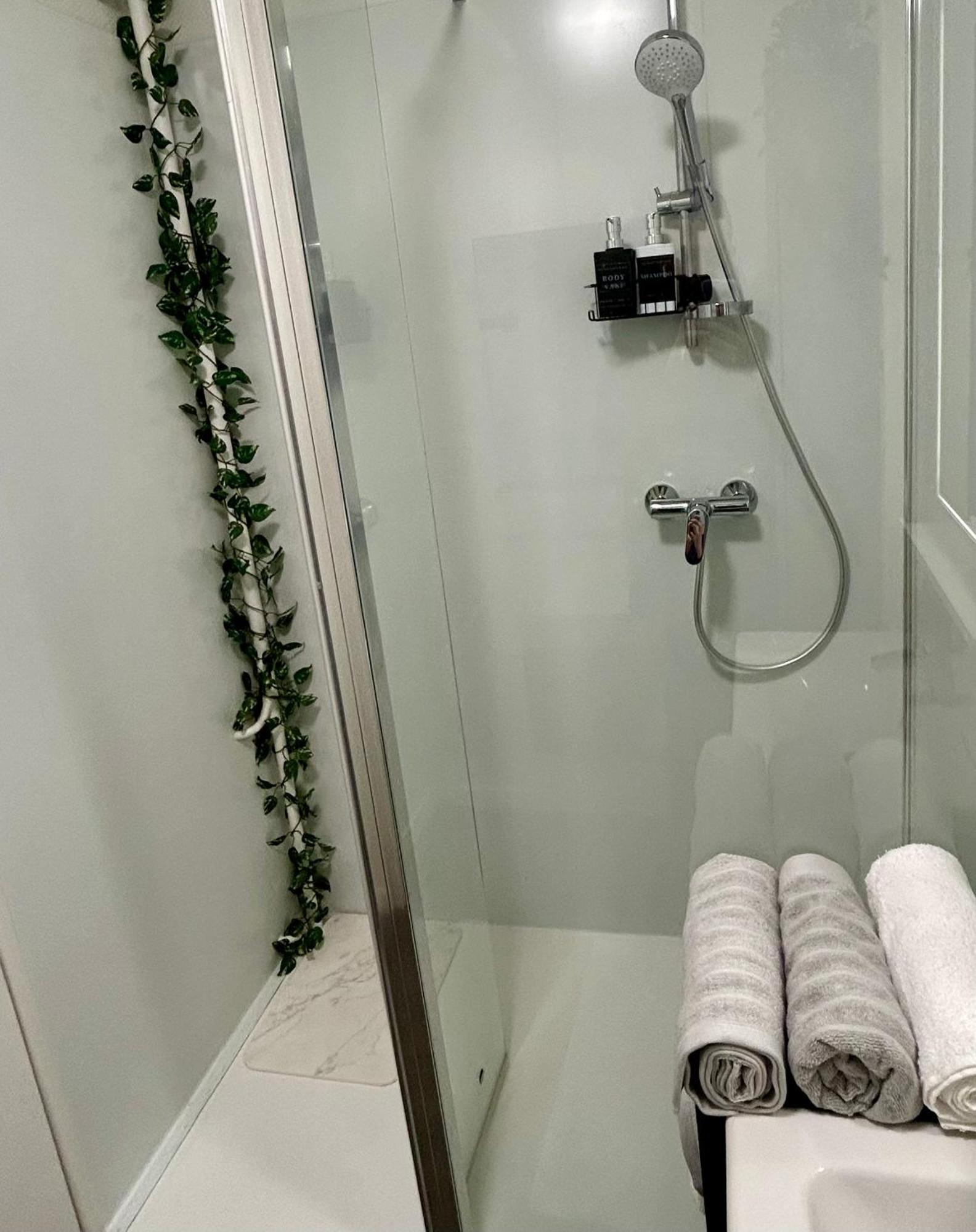 Cocon Cosy Et Verdoyant - Private Parking, Breakfast, Wifi, Netflix 凯恩 外观 照片